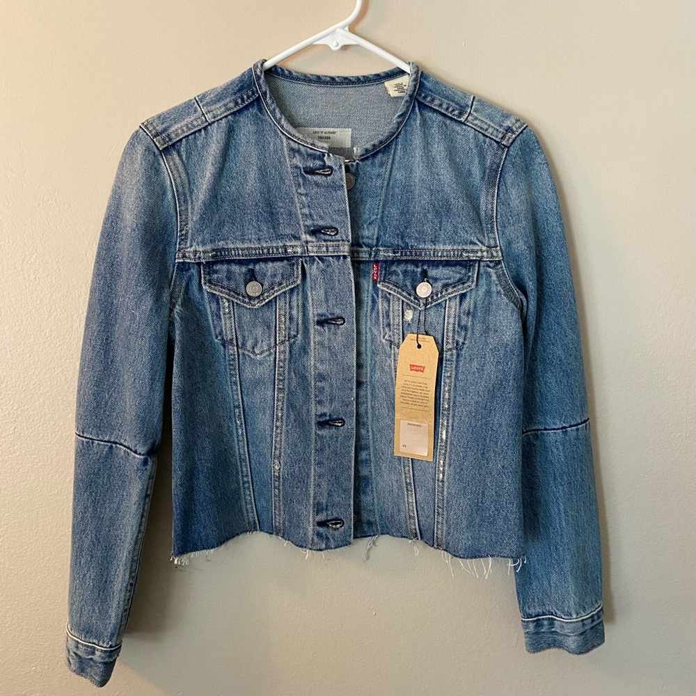 NWT Levi’s Jean Jacket XS